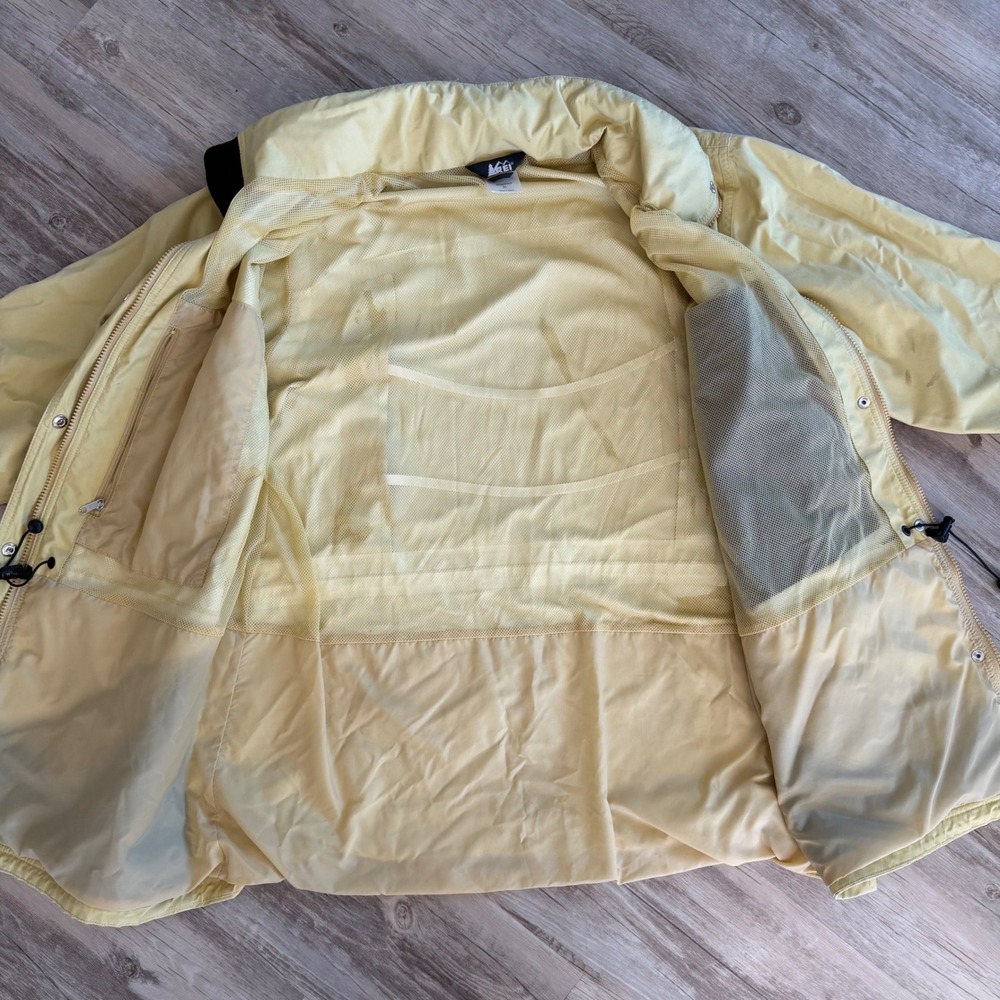 Vintage REI Elements Women XL Pale Yellow Hooded Rain Jacket Mesh Lined - Picture 10 of 15